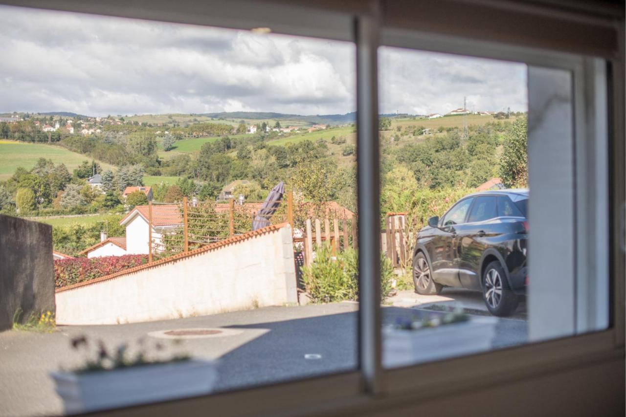 Kasa Home - Calme, Cosy, Wifi & Netflix Saint-Martin-la-Plaine Екстер'єр фото